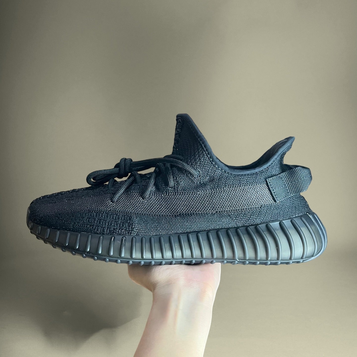 Adidas Yeezy 350 V2 Onyx