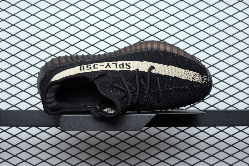 Adidas Yeezy 350 V2 Oreo