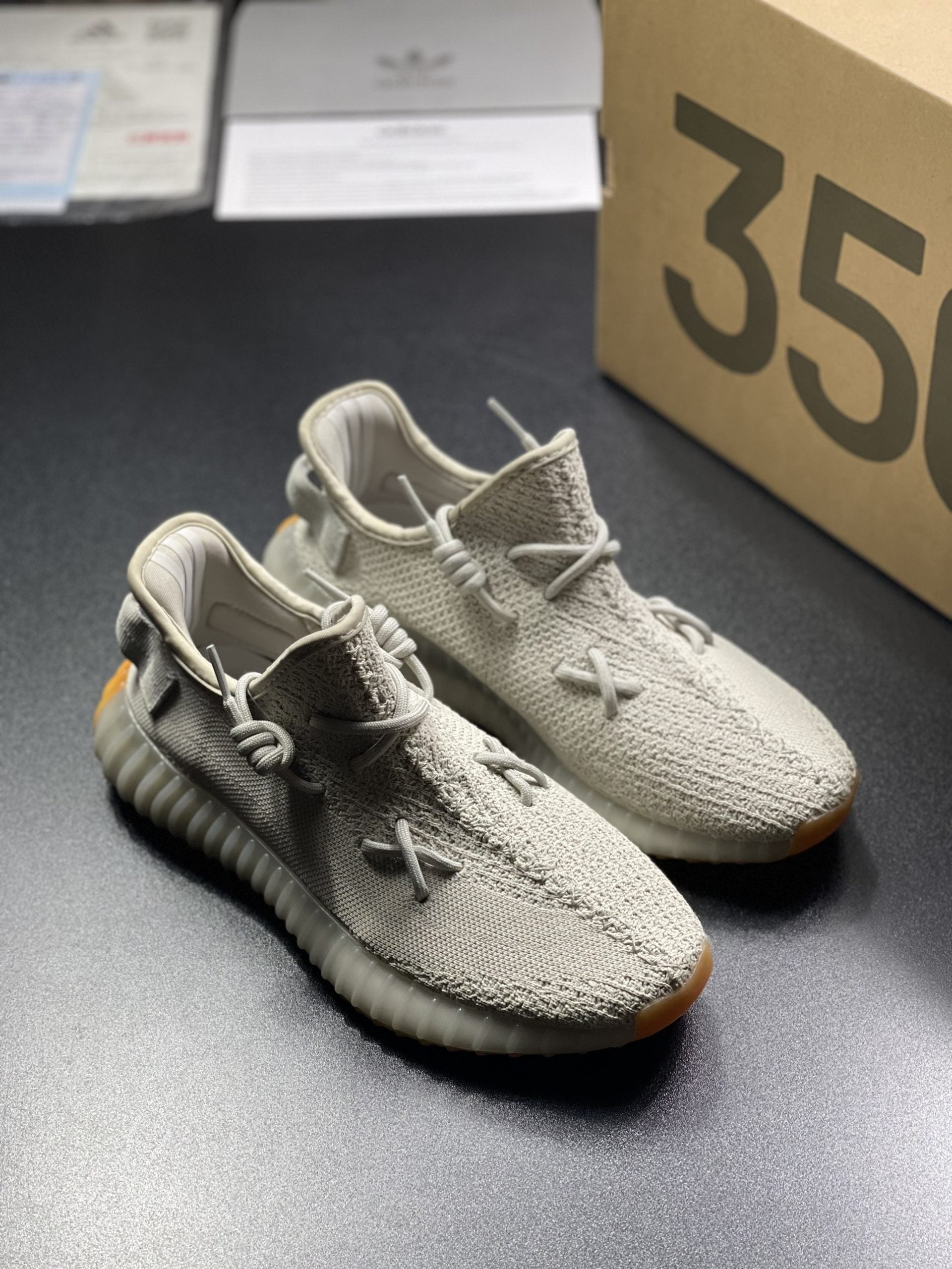 Adidas Yeezy 350 V2 Sesame