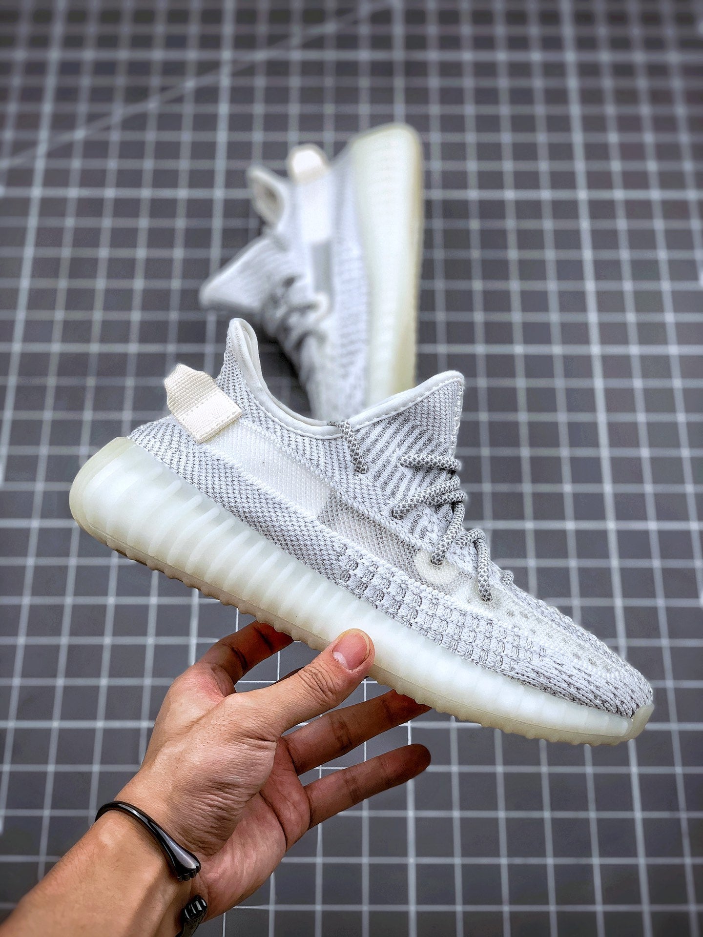 Adidas Yeezy 350 V2 Static White Stary Skye