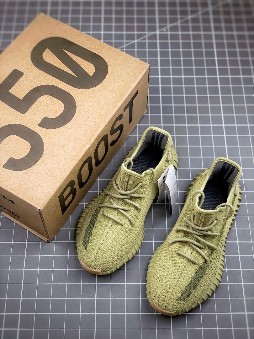 Adidas Yeezy 350 V2 Sulphur