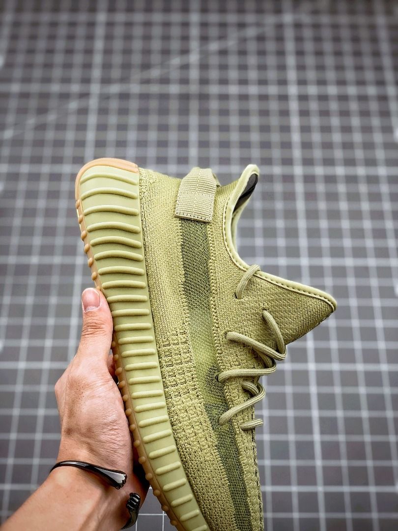 Adidas Yeezy 350 V2 Sulphur