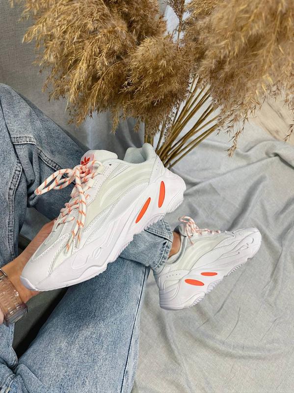 Adidas Yeezy Boost 700 Dama