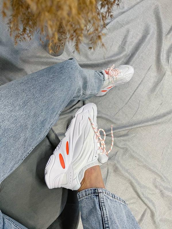 Adidas Yeezy Boost 700 Dama