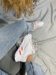 Adidas Yeezy Boost 700 Dama