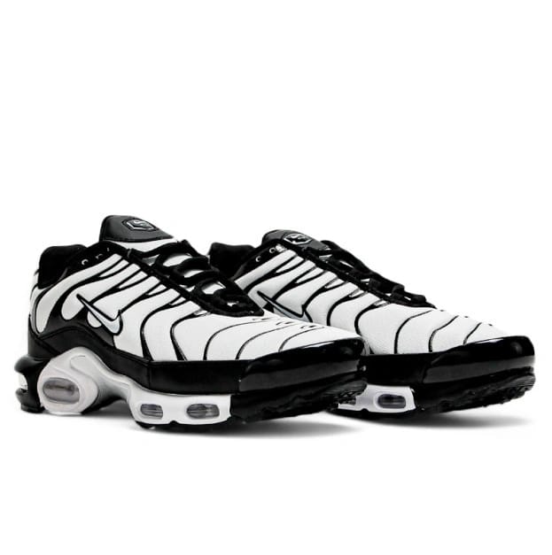 Nike Air Max Plus Essential Panda