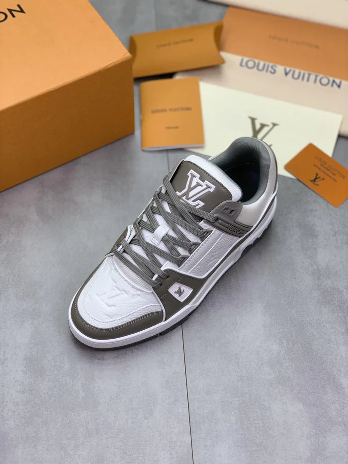 LOUIS VUITTON TRAINER GREY WHITE