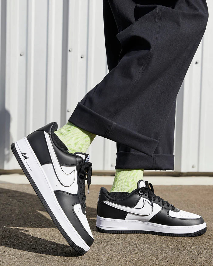 Nike Air Force 1 '07 LV8 Low Panda