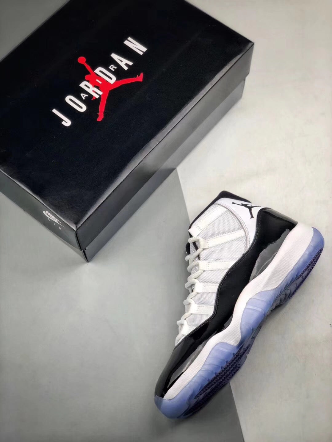 Nike Air Jordan 11 Concord White Black Dark Concord