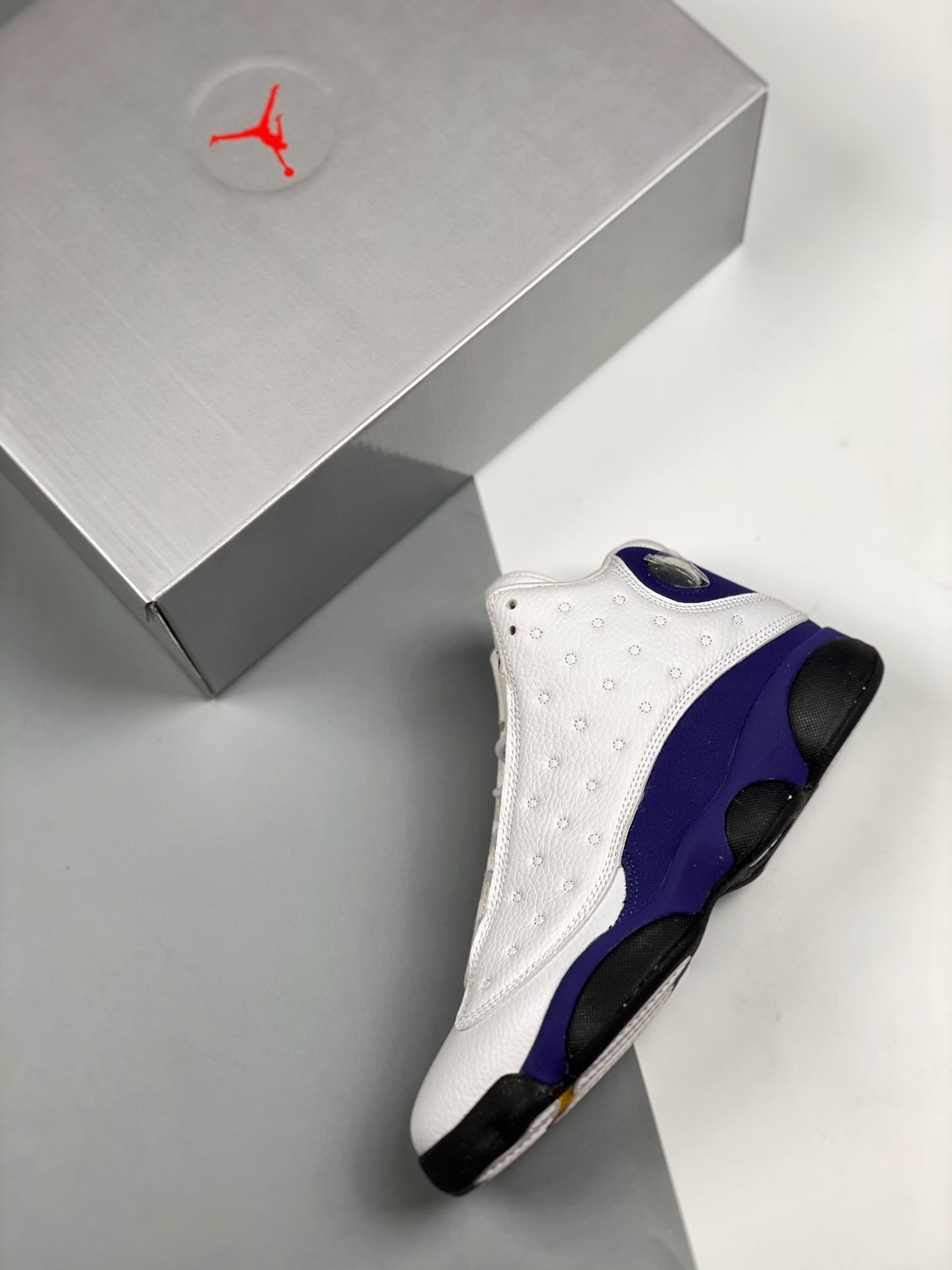 Nike Air Jordan 13 Lakers White Black Court Purple University Gold