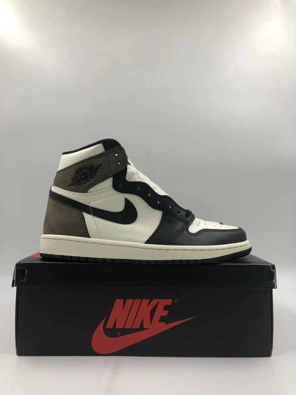 Nike Air Jordan 1 Retro High Dark Mocha