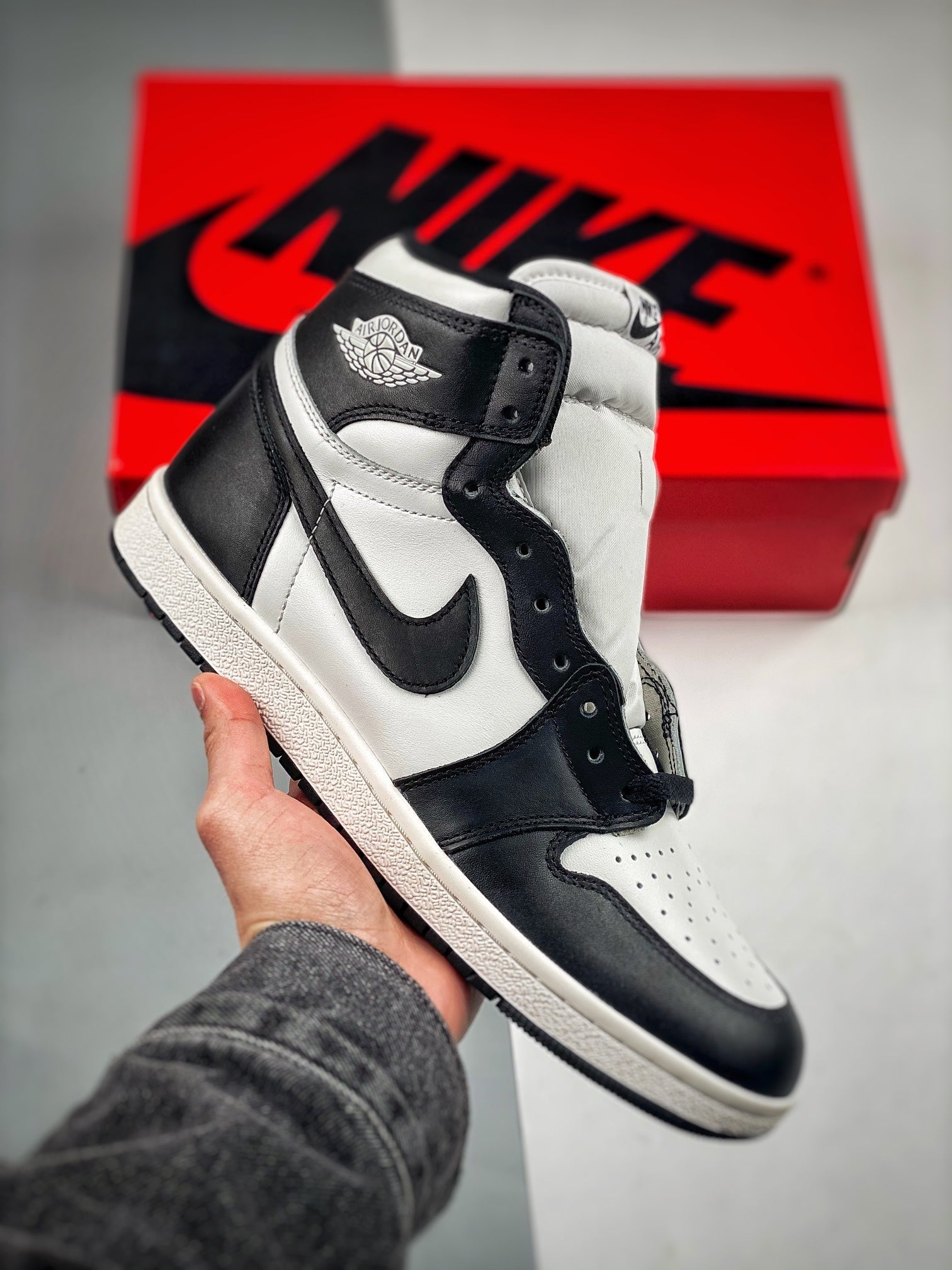 Nike Air Jordan 1 Retro High OG White Black