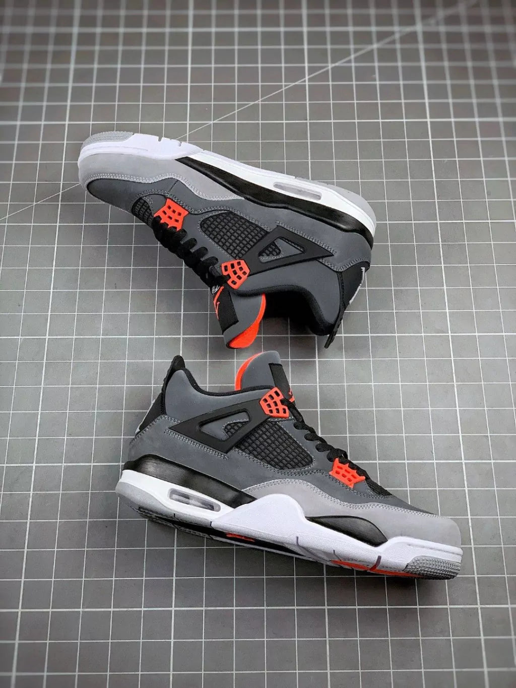 Nike Air Jordan 4 Retro Infrared