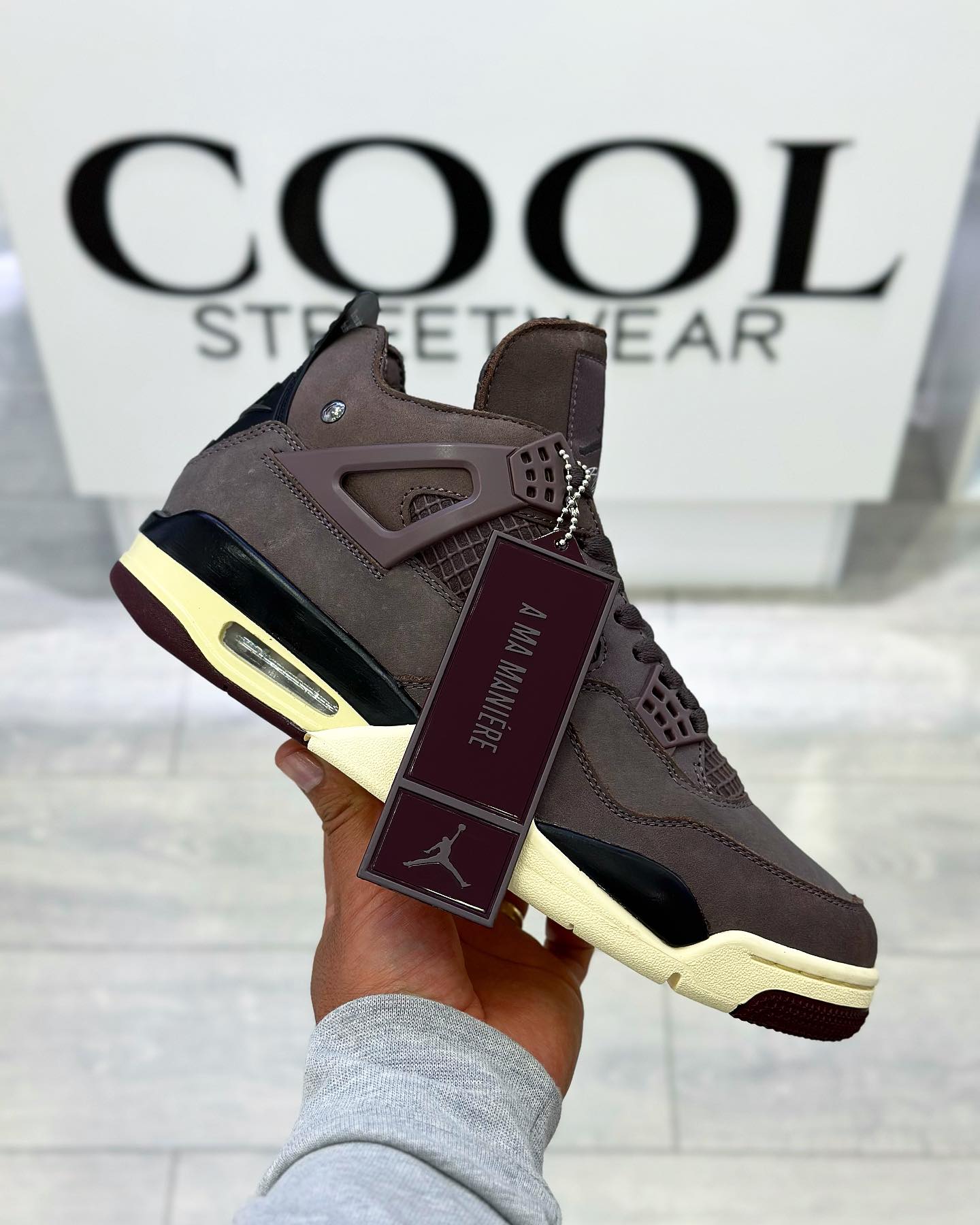 Nike Air Jordan 4 Retro Violet Ore