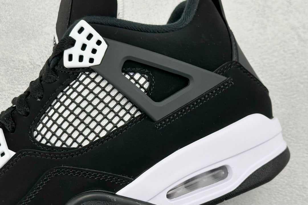 Nike Air Jordan 4 Retro White & Black Thunder