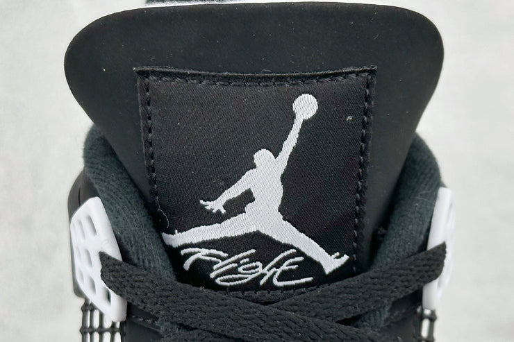 Nike Air Jordan 4 Retro White & Black Thunder