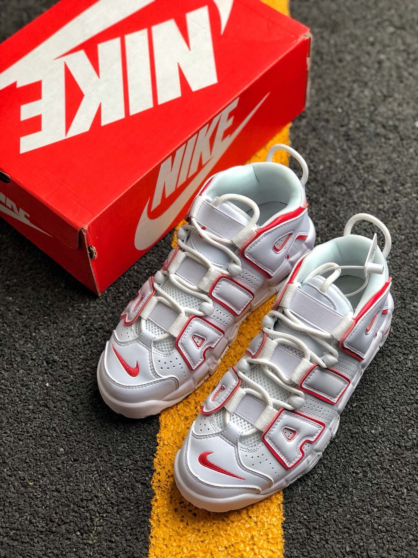 Nike Air More Uptempo White Varsity Red