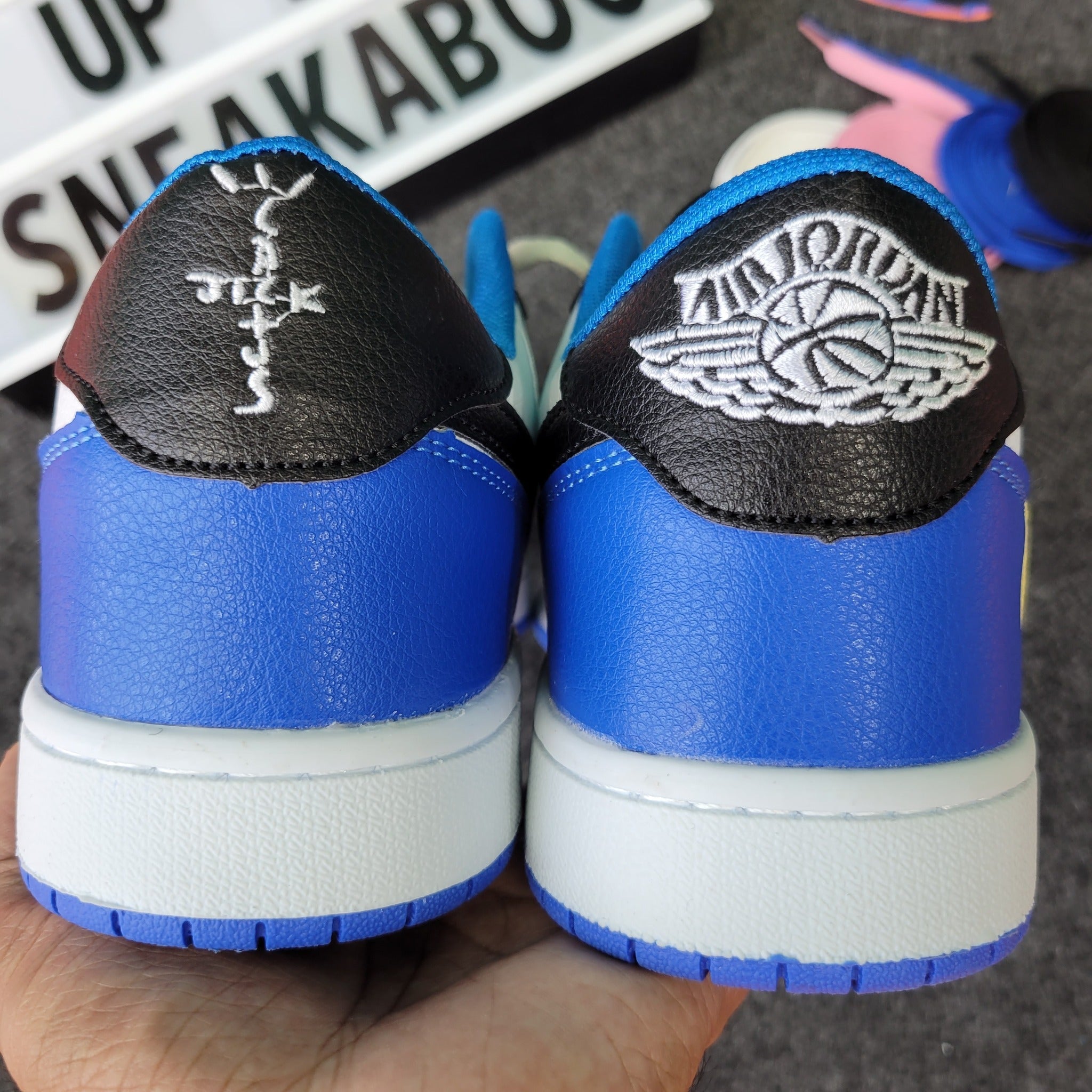 Travis Scott x Air Jordan 1 Low Fragment